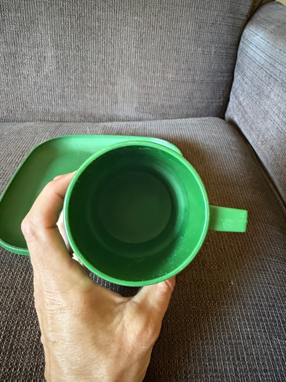 Green Two-Piece Tupperware Set with White Dove - Picture 8 of 10